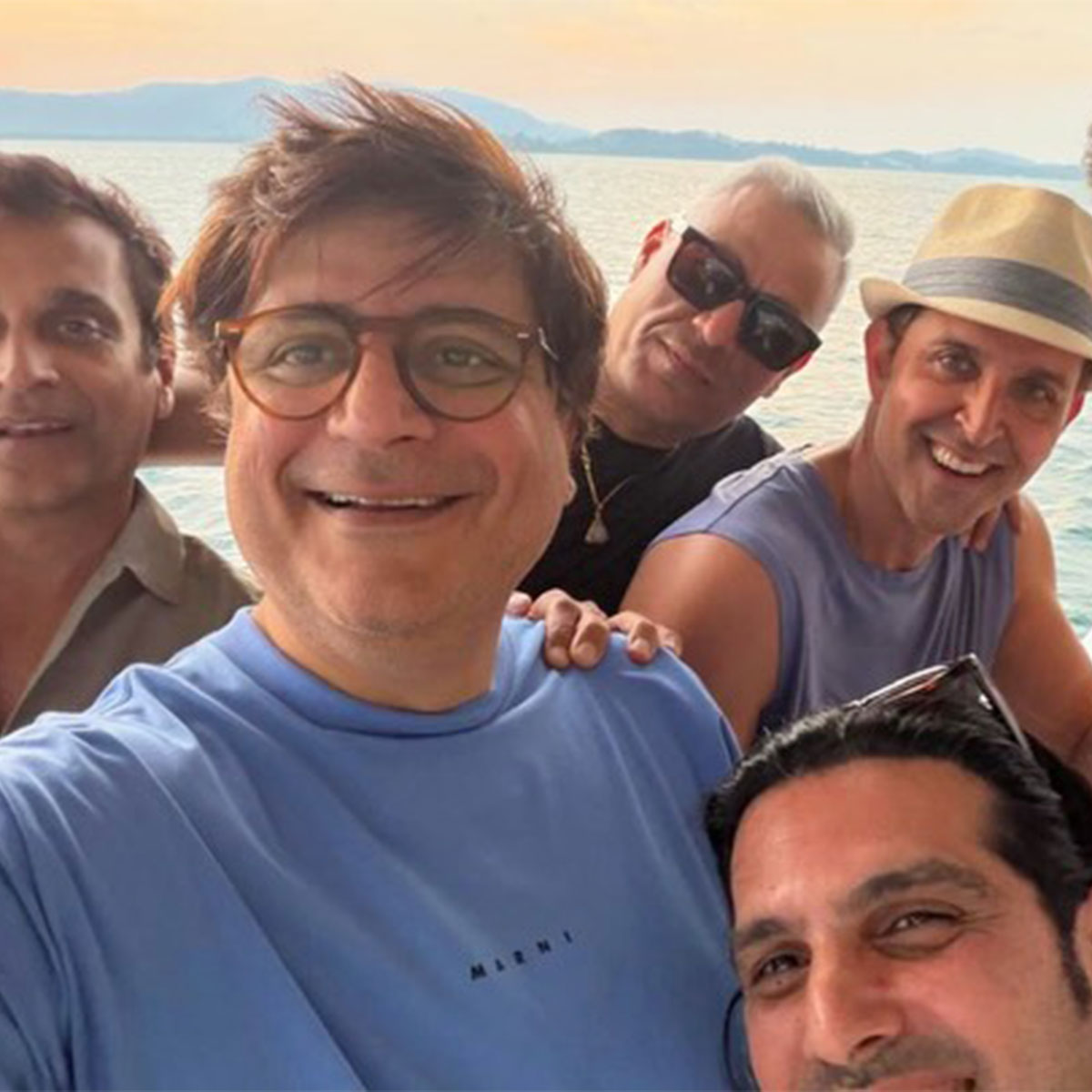 hrithik roshan birthday celebration