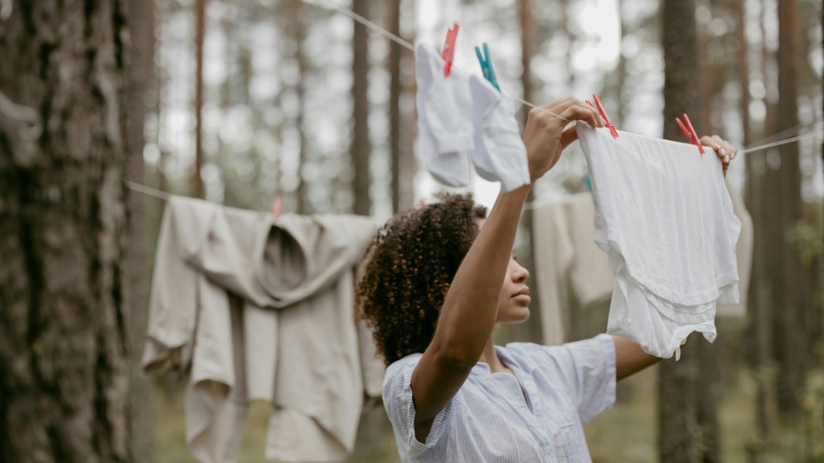 Drying clothes (Photo: Pexels)