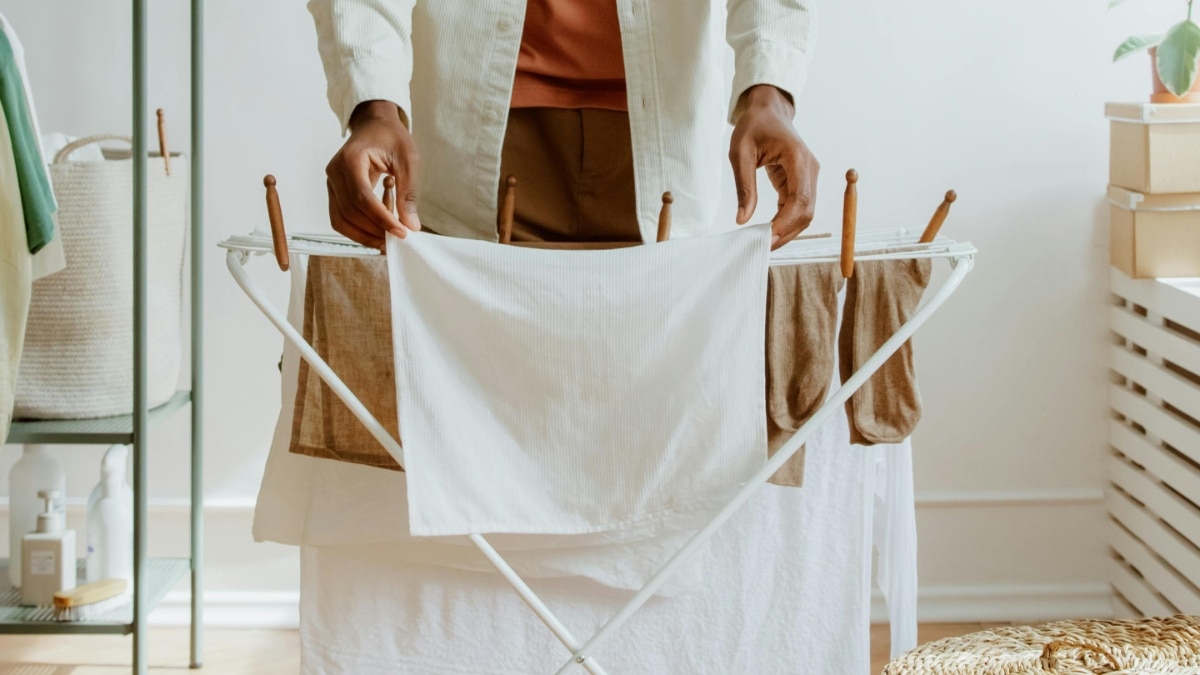 Clothes Drying (Photo: Pexels)
