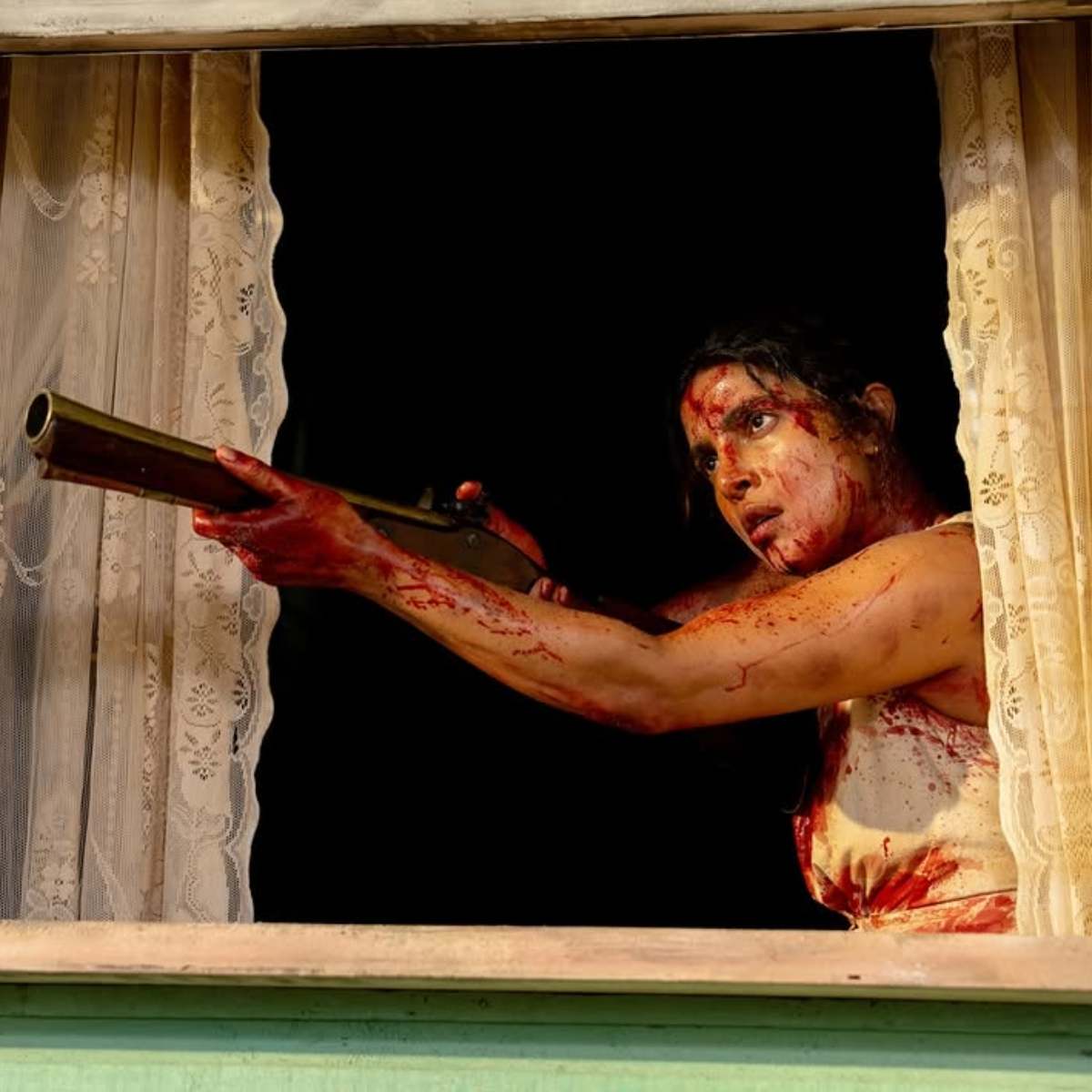 समुद्री डाकू बनीं प्रियंका चोपड़ा