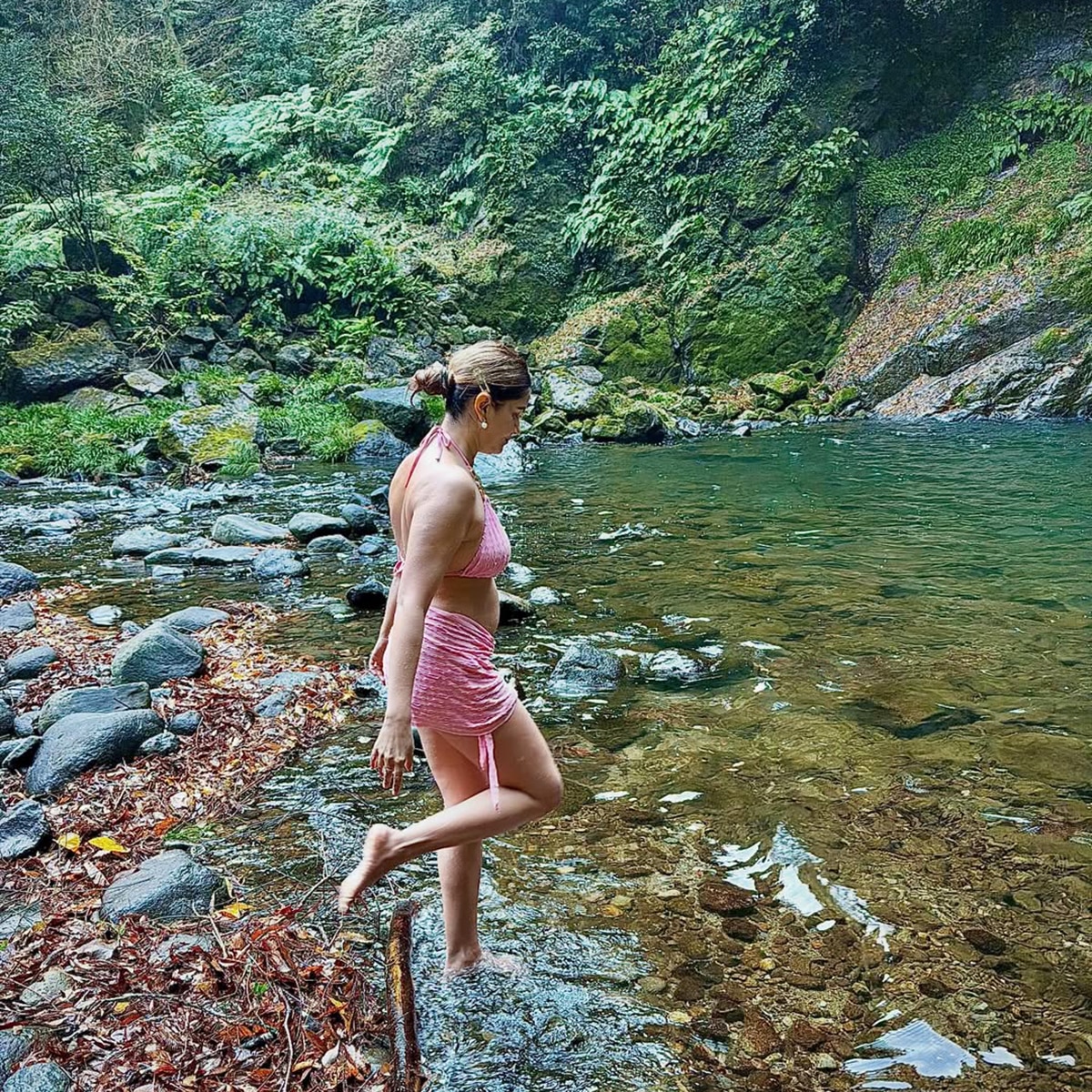 rubina dilaik bikini look 