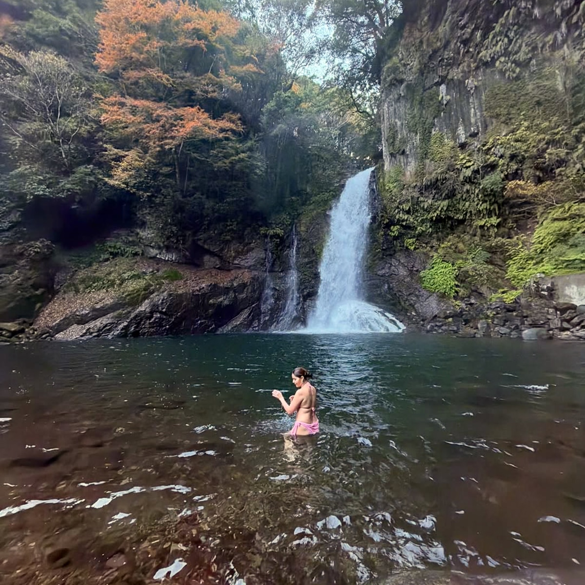 rubina dilaik bikini look 