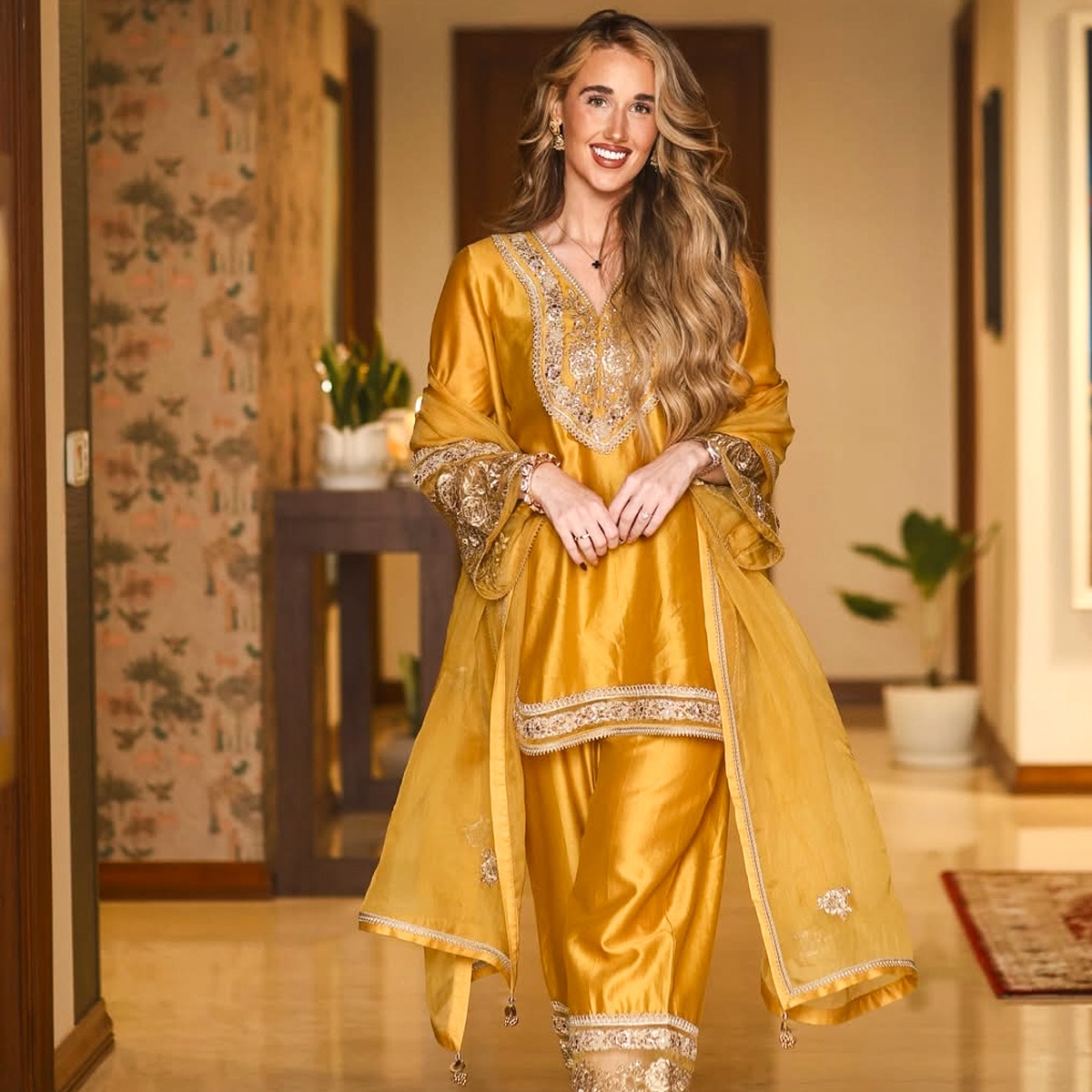  shikhar Dhawan girlfriend sophie shine