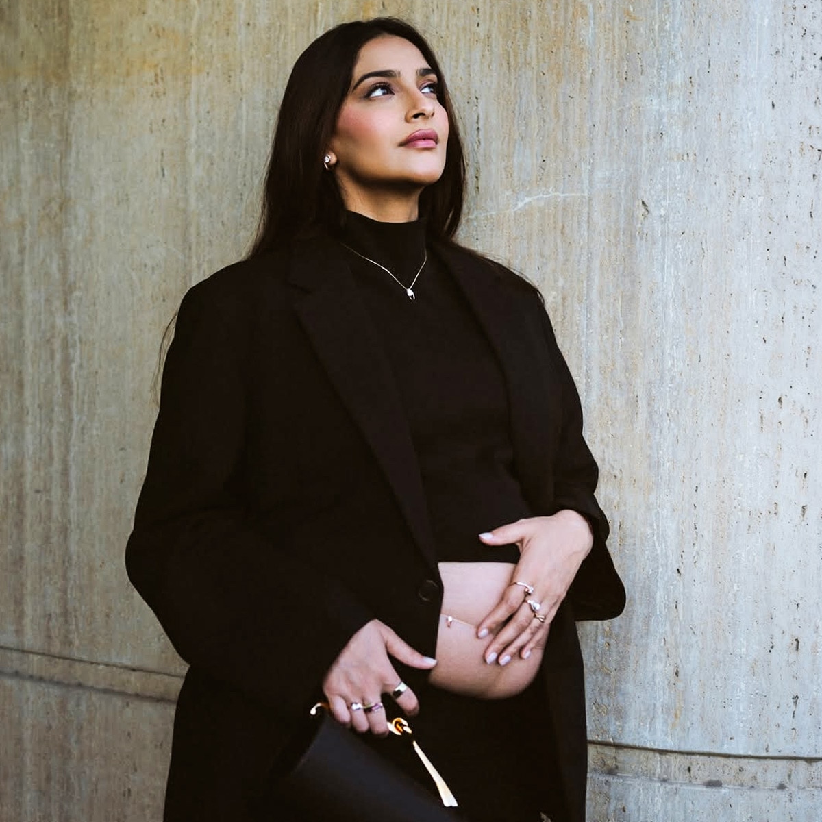 pregnant sonam kapoor 