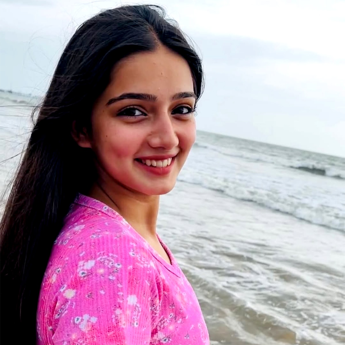 यशिका शर्मा 