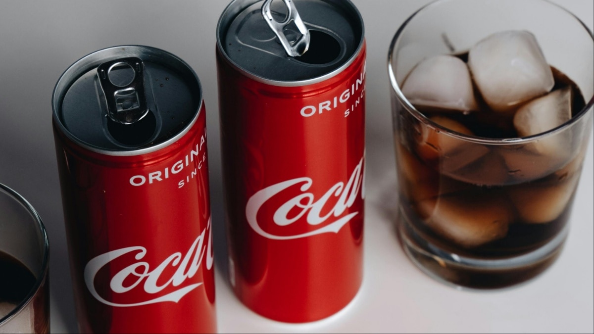 कोला और सॉफ्ट ड्रिंक्स