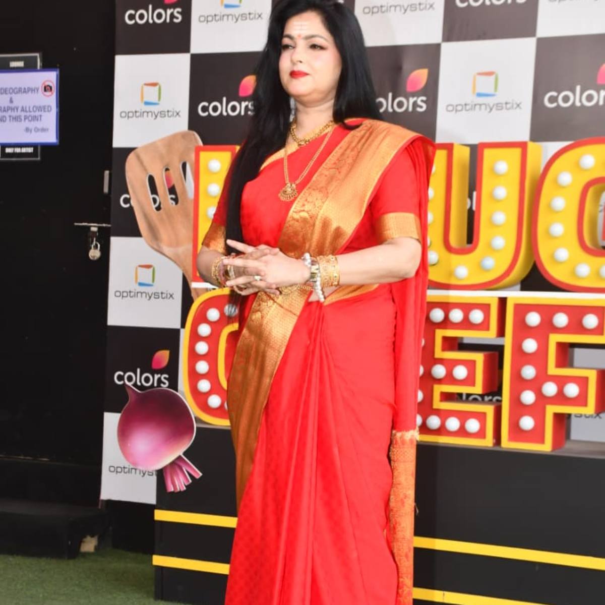 एक्ट्रेस ममता कुलकर्णी 