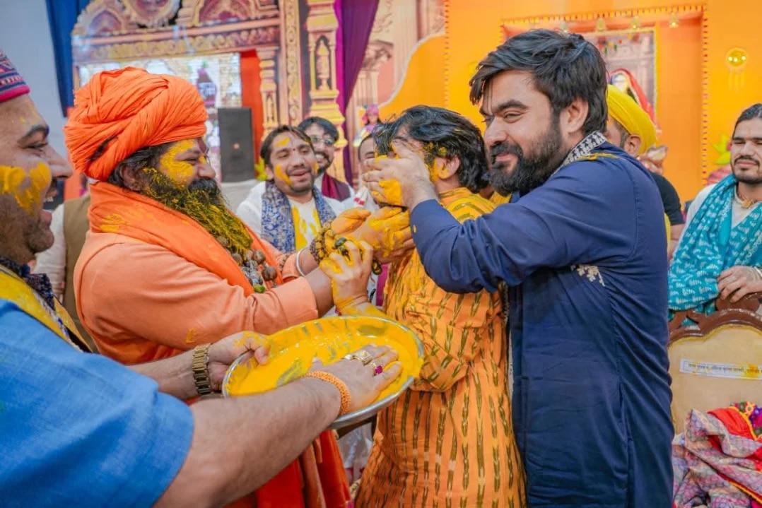 Devi chitralekha and husband madhav prabhuji