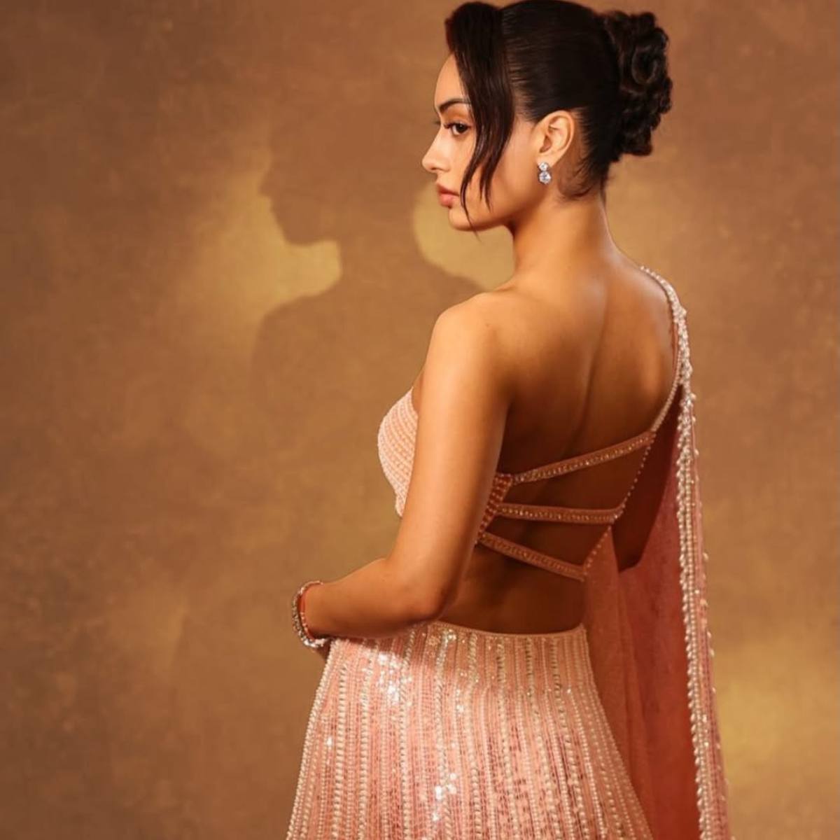 निसा देवगन का लुक