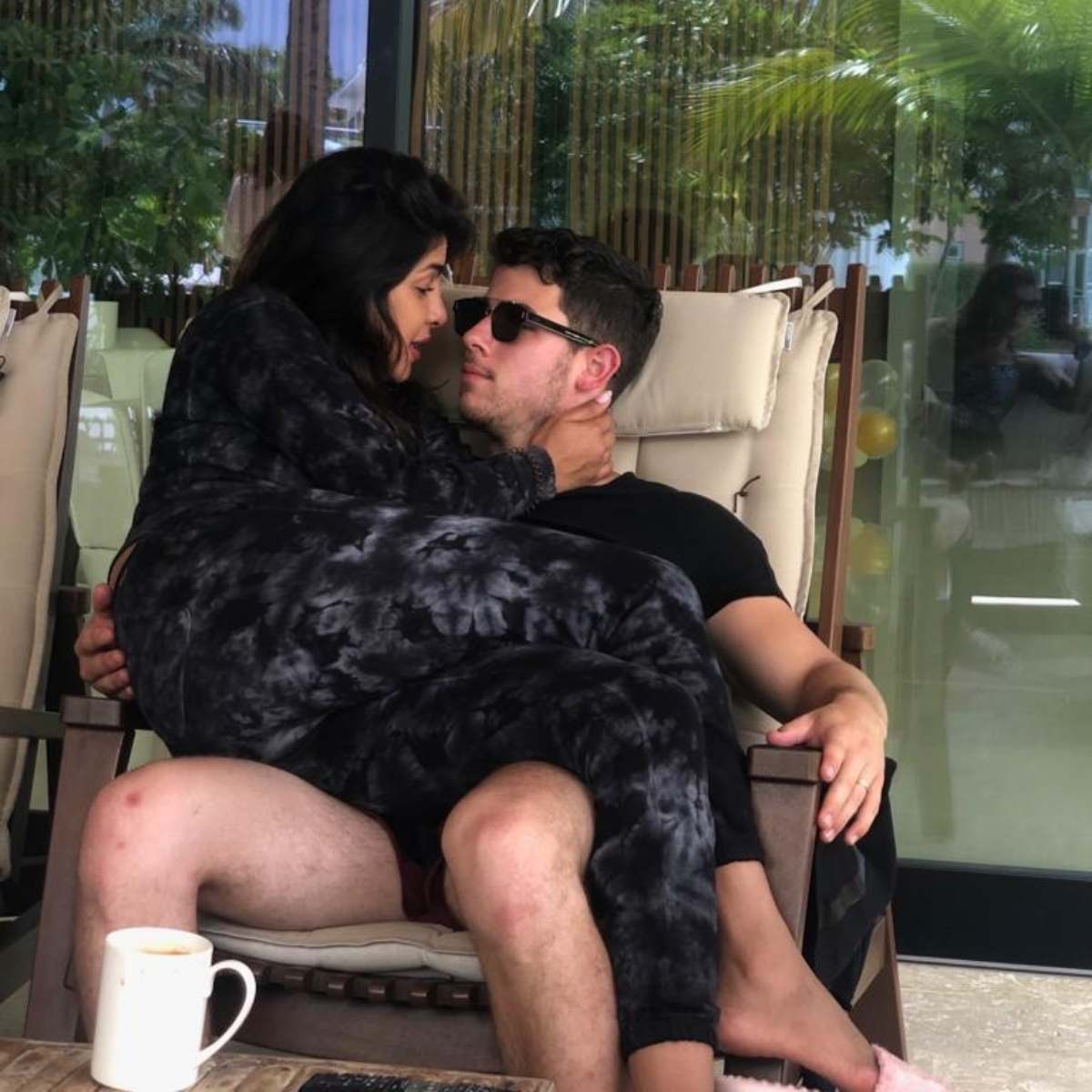 प्रियंका चोपड़ा-निक जोनस