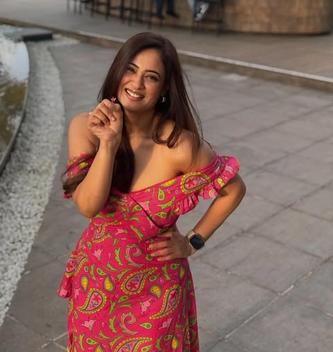 shweta tiwari stylish looks