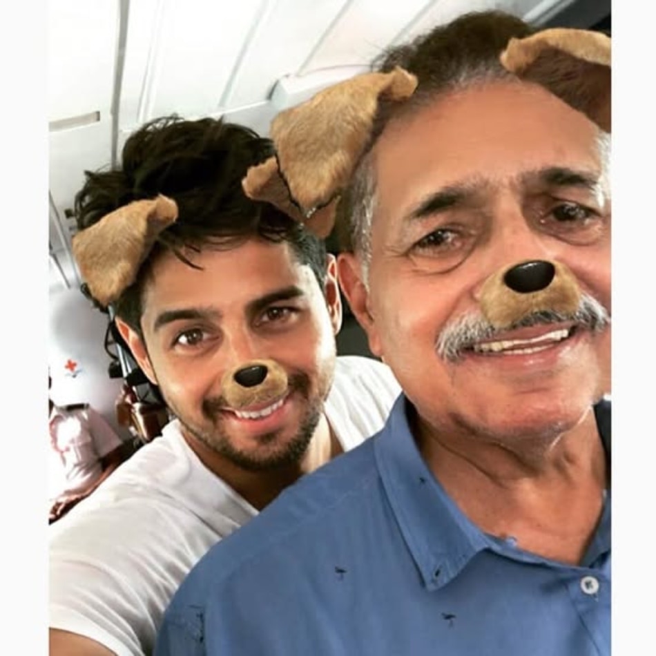 सिद्धार्थ मल्होत्रा, सुनील मल्होत्रा