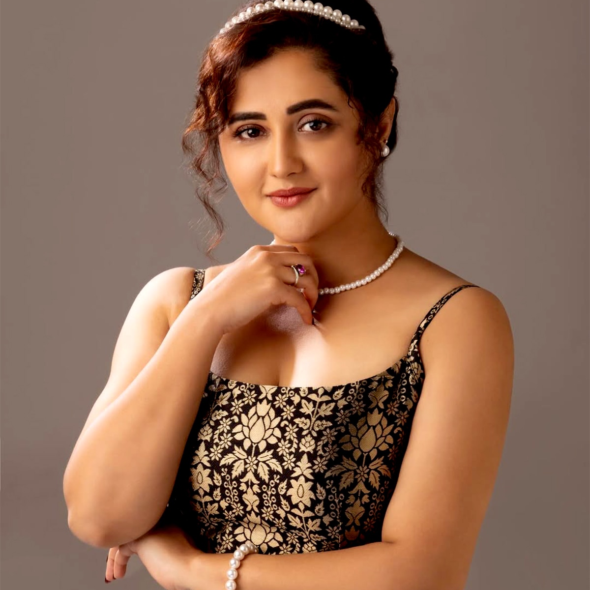 रश्मि देसाई