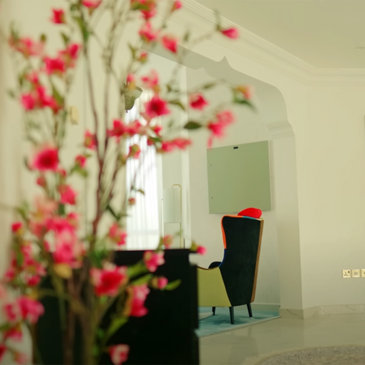 सानिया मिर्जा का घर मॉडर्न सुख-सुविधाओं से लेस है. (Photo: Asian Paints – Where The Heart Is YouTube) 