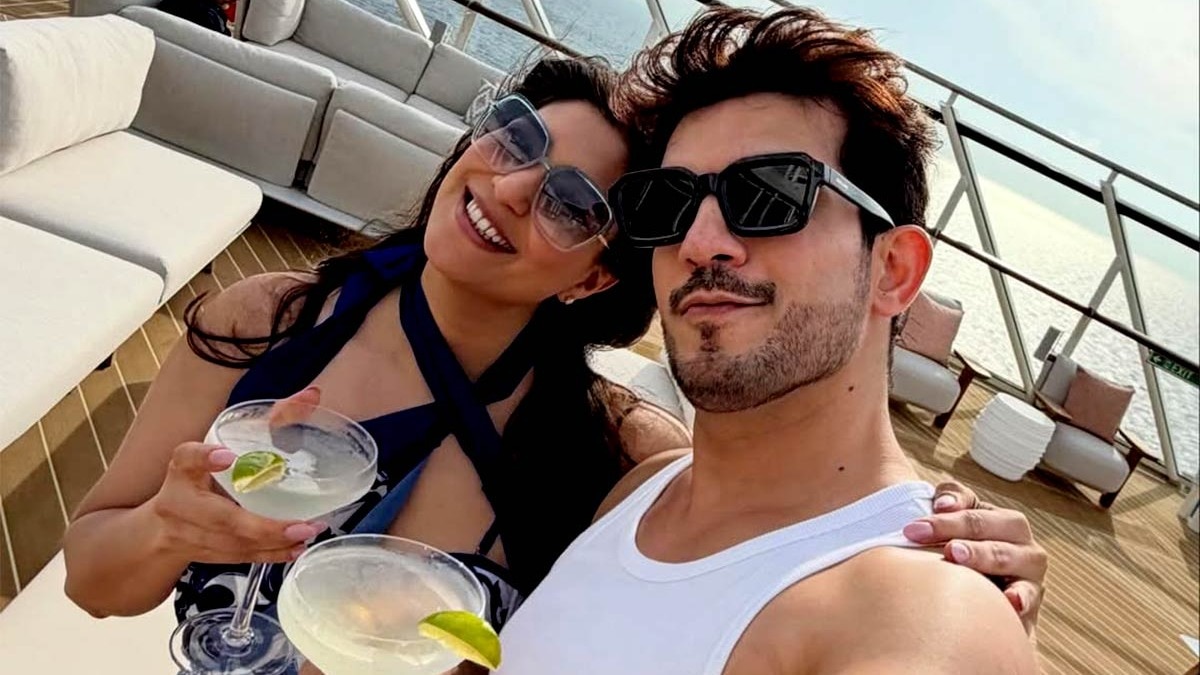  Arjun Bijlani romance