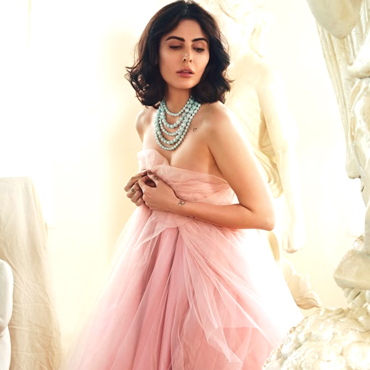  Mandana Karimi will Return Iran