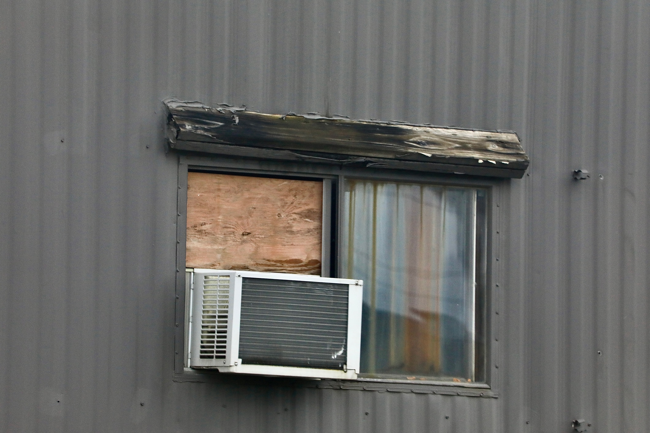 विंडो AC और स्प्लिट AC कौन है सस्ता 