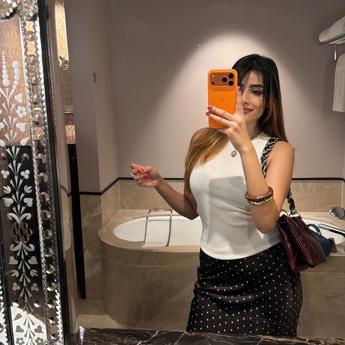 अदिति हुंडई 