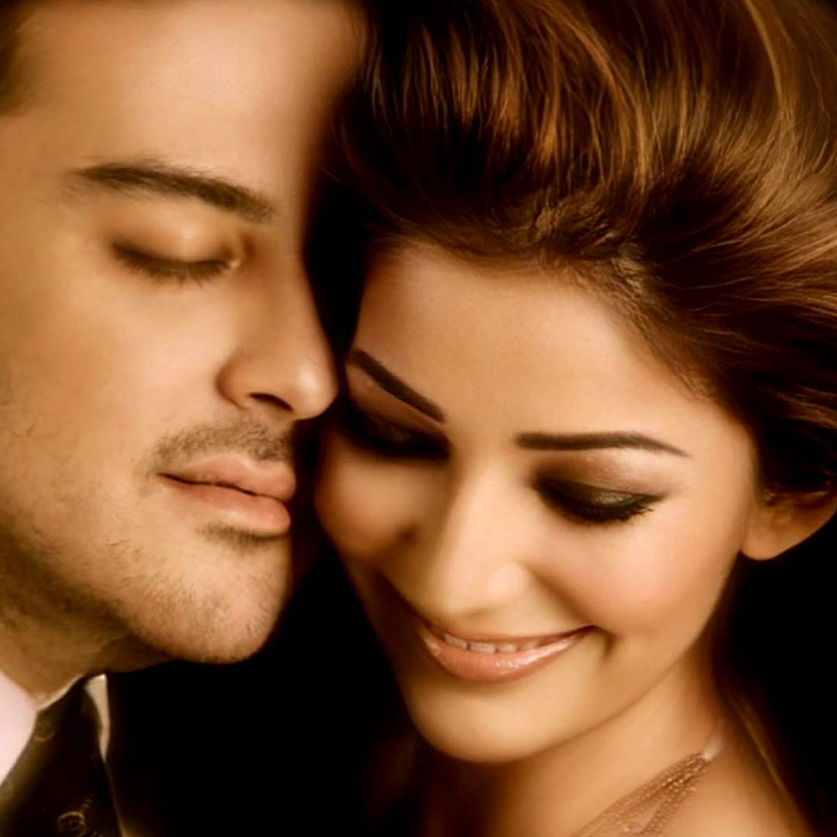 अदनान सामी ने 4 बार की शादी