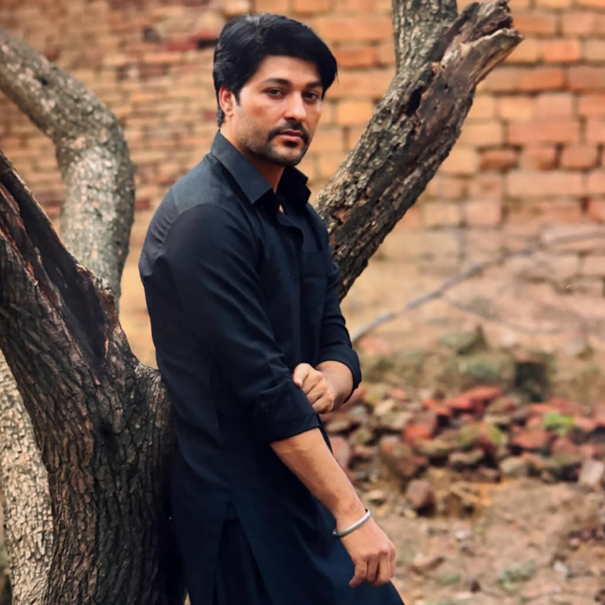 Anas Rashid left acting 