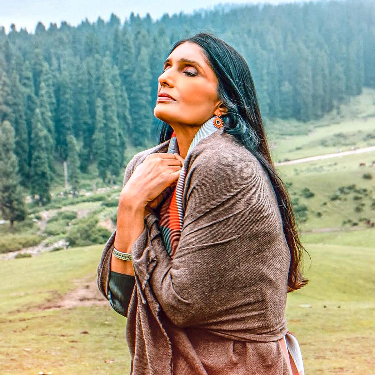 अनु अग्रवाल 