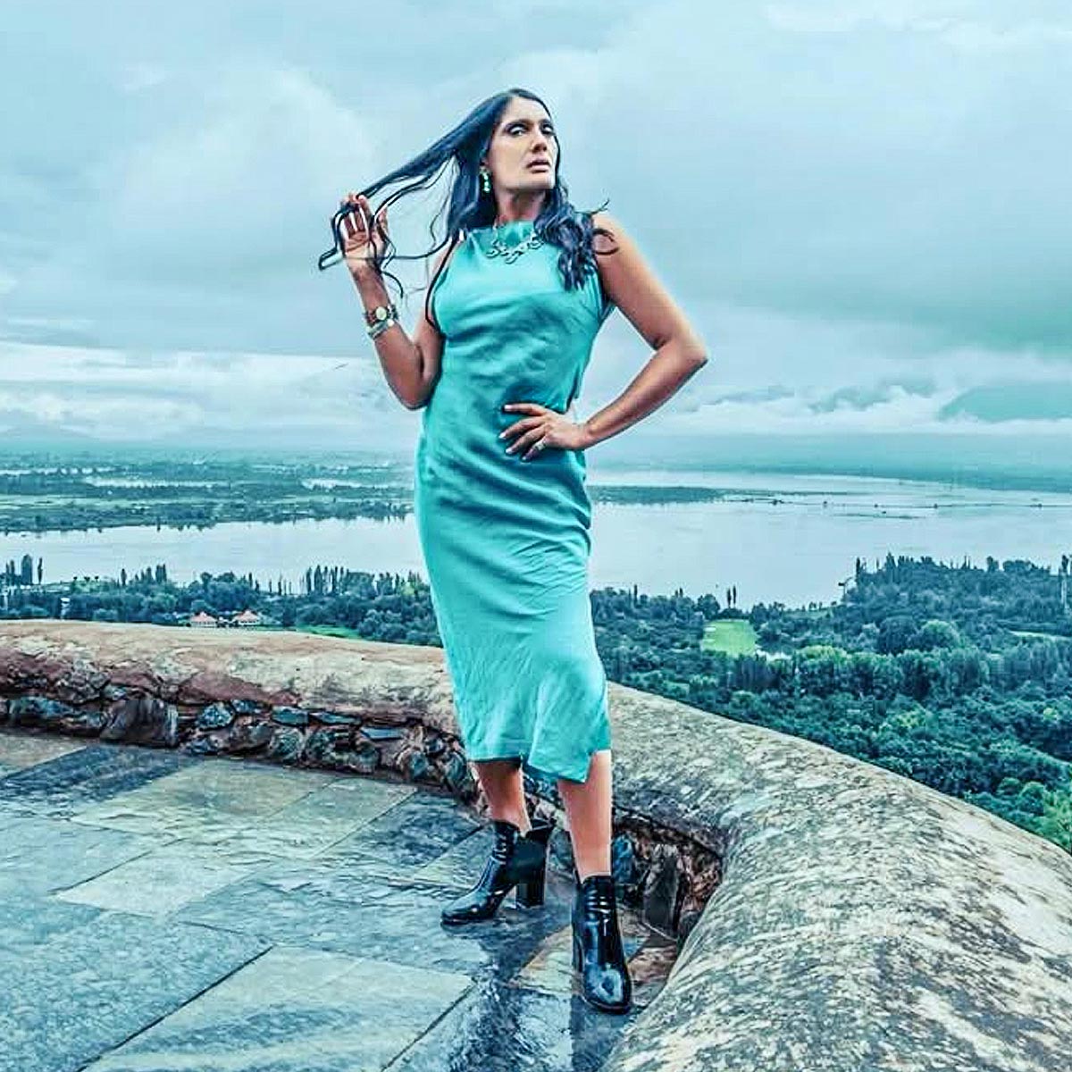 अनु अग्रवाल 