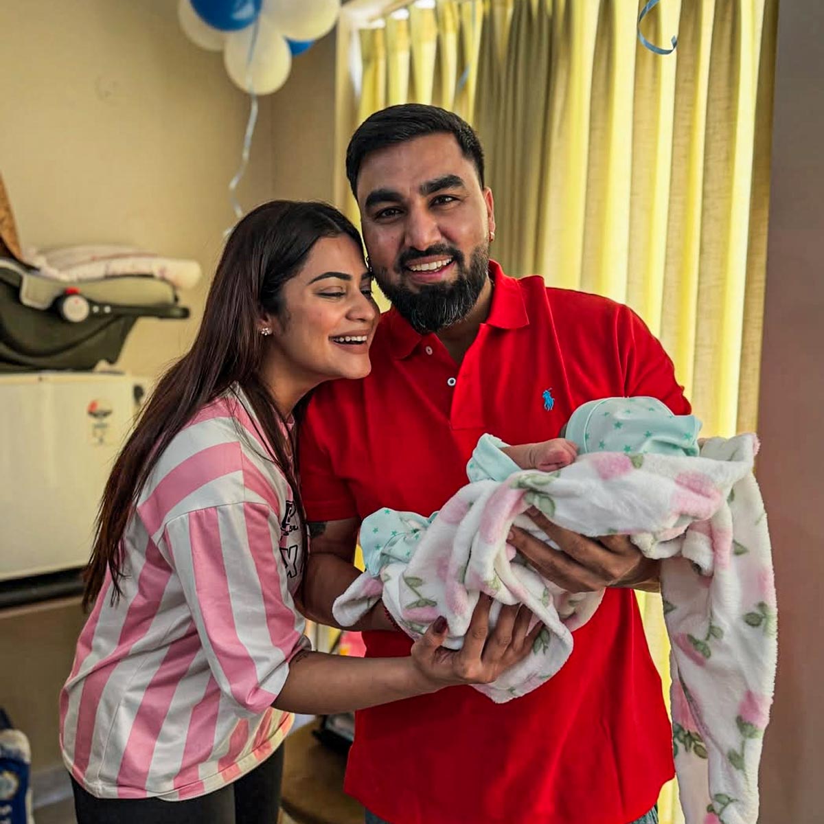  अरमान मलिक ने किया बेटे का नामकरण