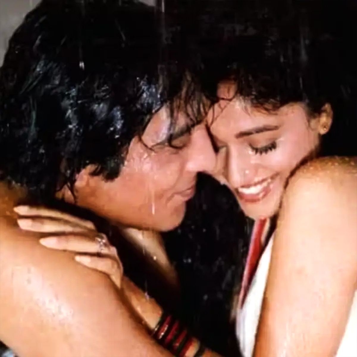 इंटीमेट सीन्स में बहके एक्टर्स