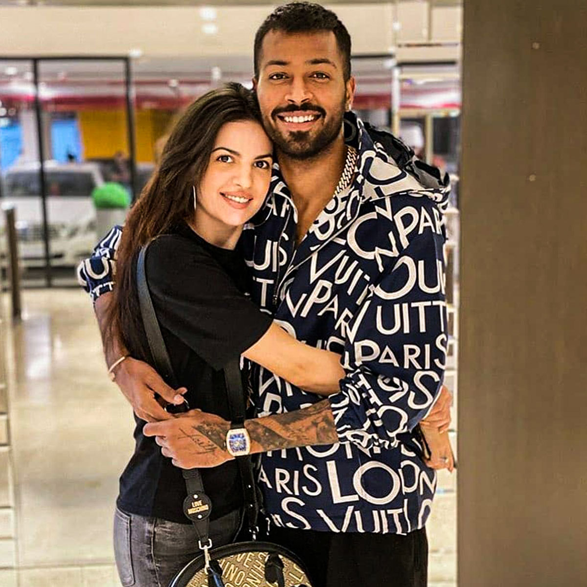 क्रिकेट-बॉलीवुड कपल 