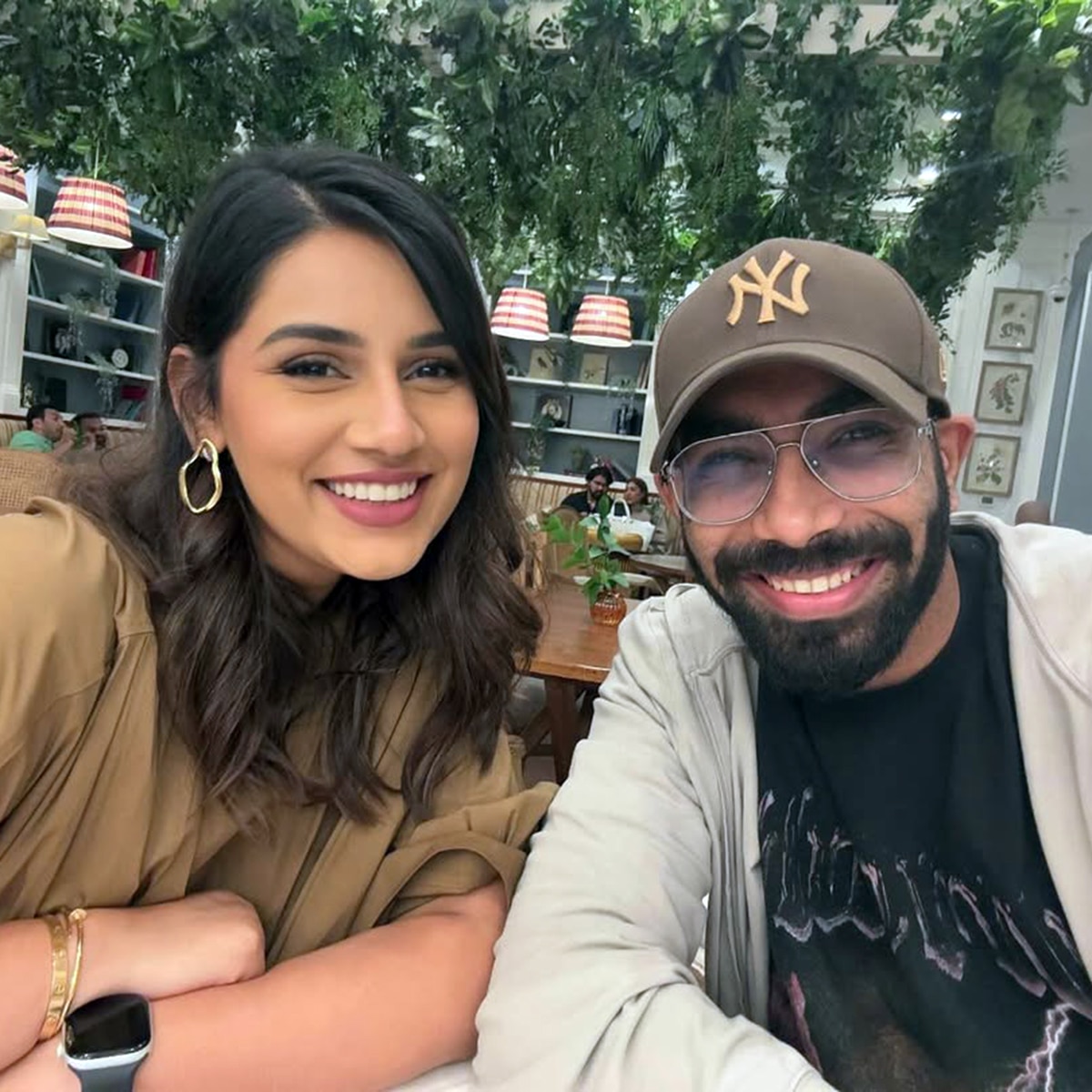 सप्रीत बुमराह, संजना गणेशन 