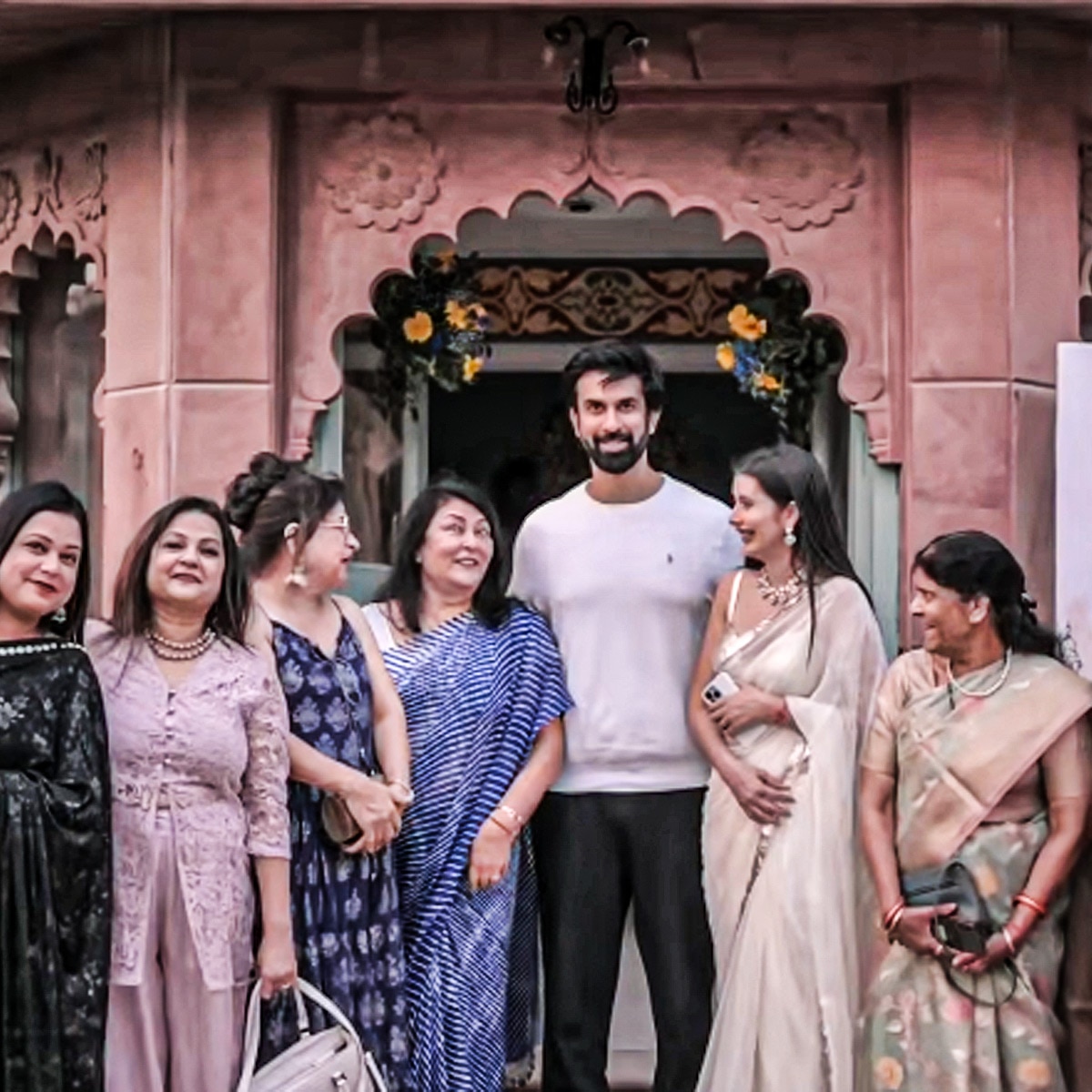 चारू असोपा