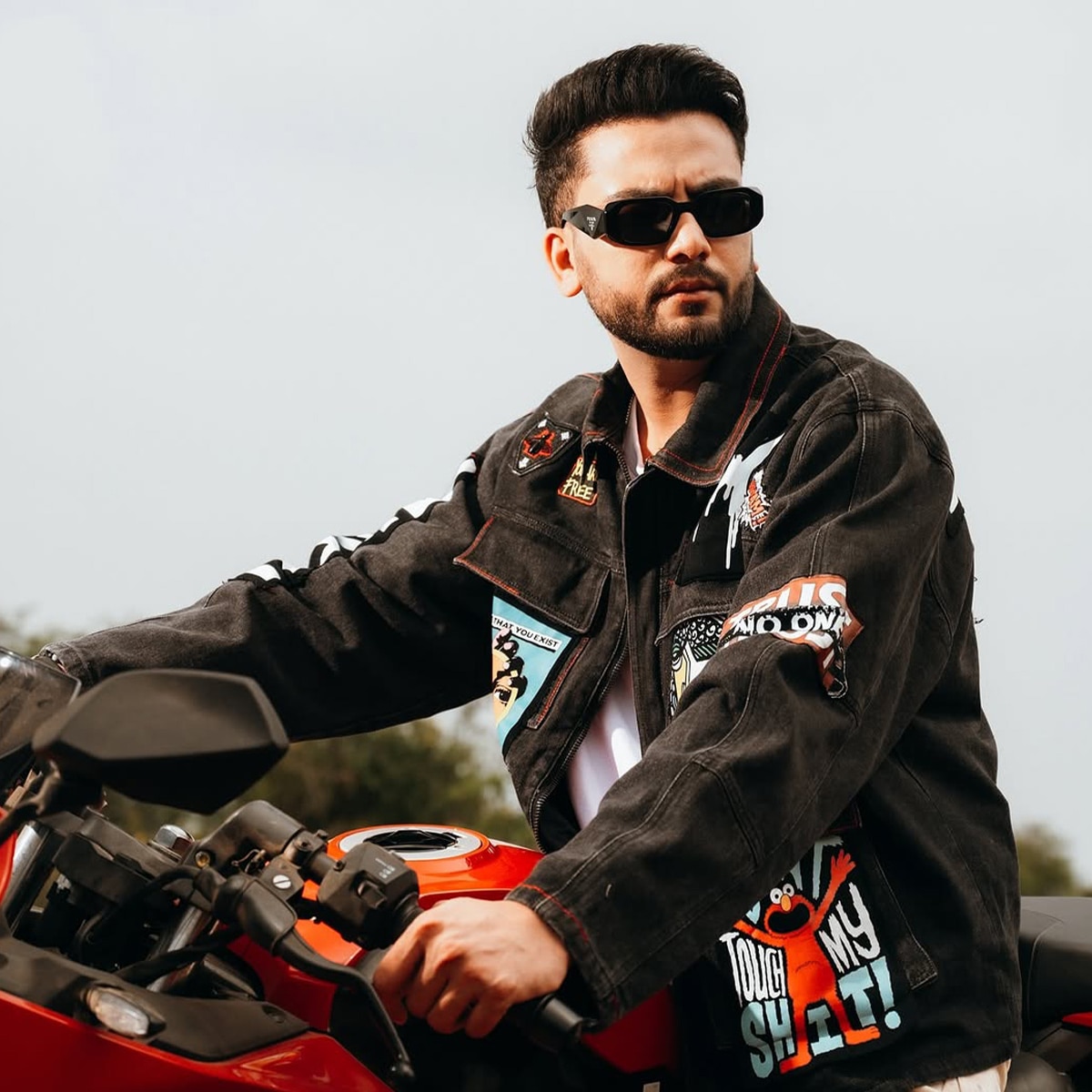 एल्विश यादव