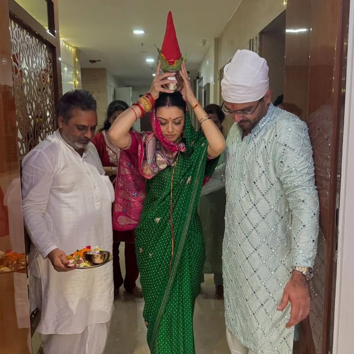 हंसिका मोटवानी