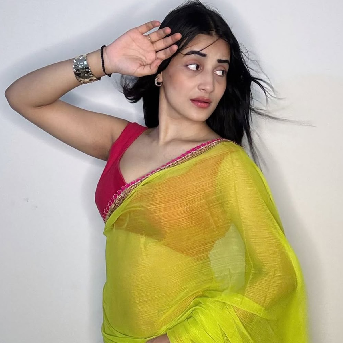 ipl cricketer Yash Dayal bride Shweta Pundir