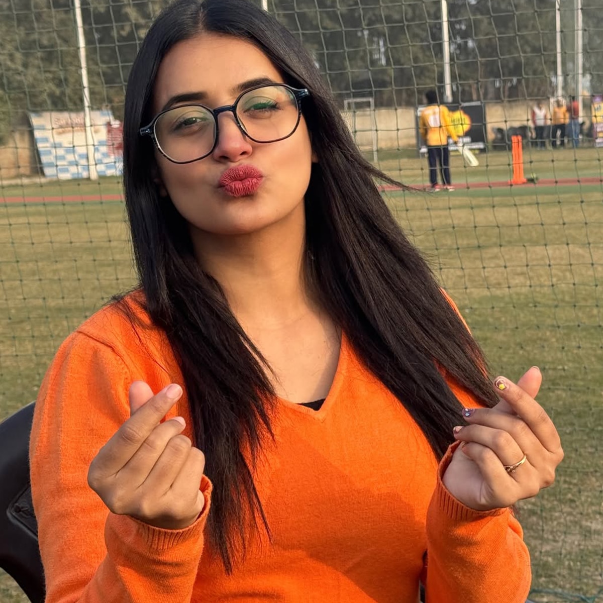 ipl cricketer Yash Dayal bride Shweta Pundir