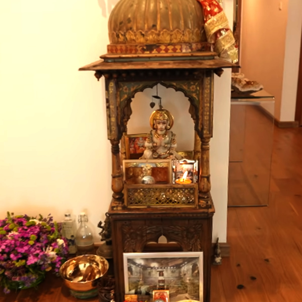  जैकी श्रॉफ हाउस 