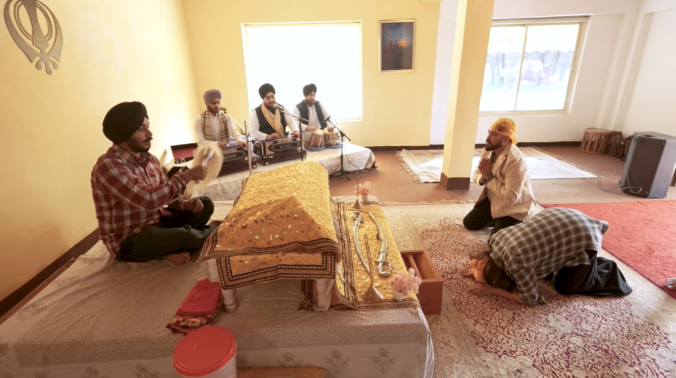 Mika singh farmhouse