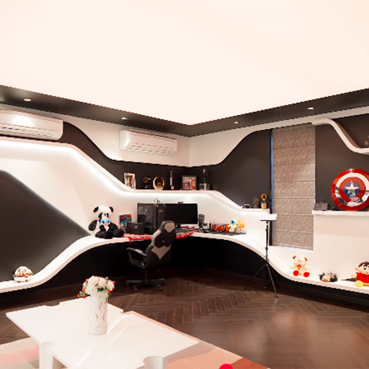 अभिषेक मल्हान हाउस