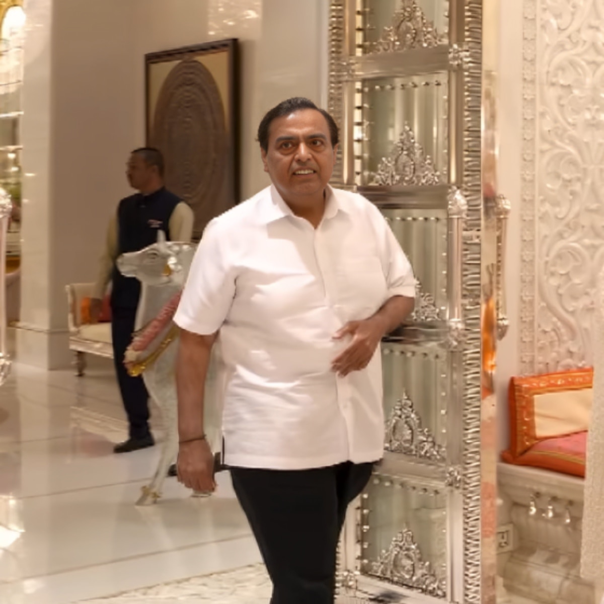 एंटीलिया मंदिर