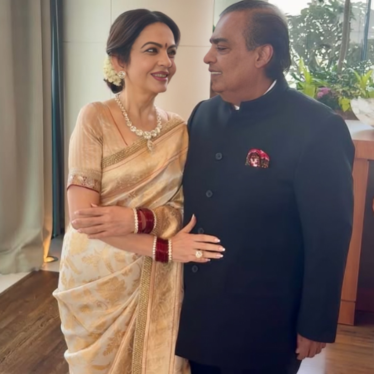Nita Ambani, Mukesh Ambani 