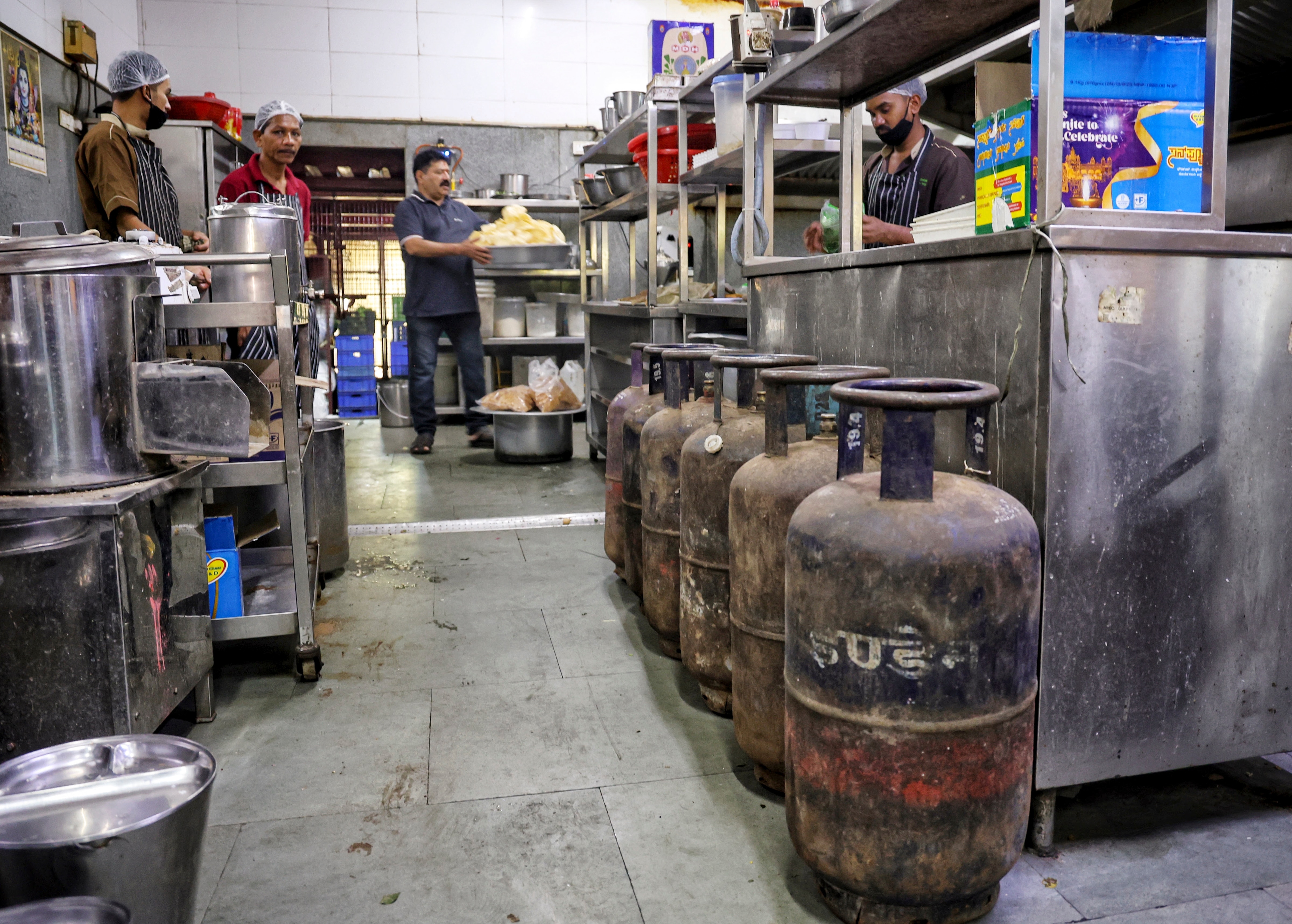 India gas shortage Middle East war