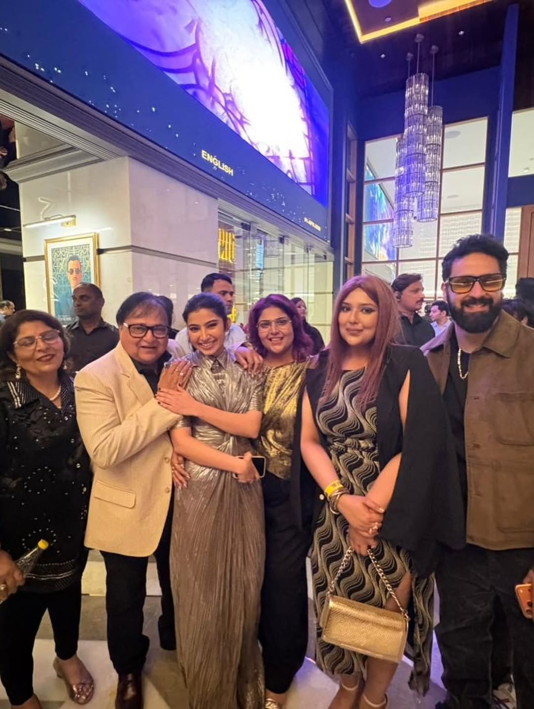 राकेश बेदी की रियल लाइफ बेटी