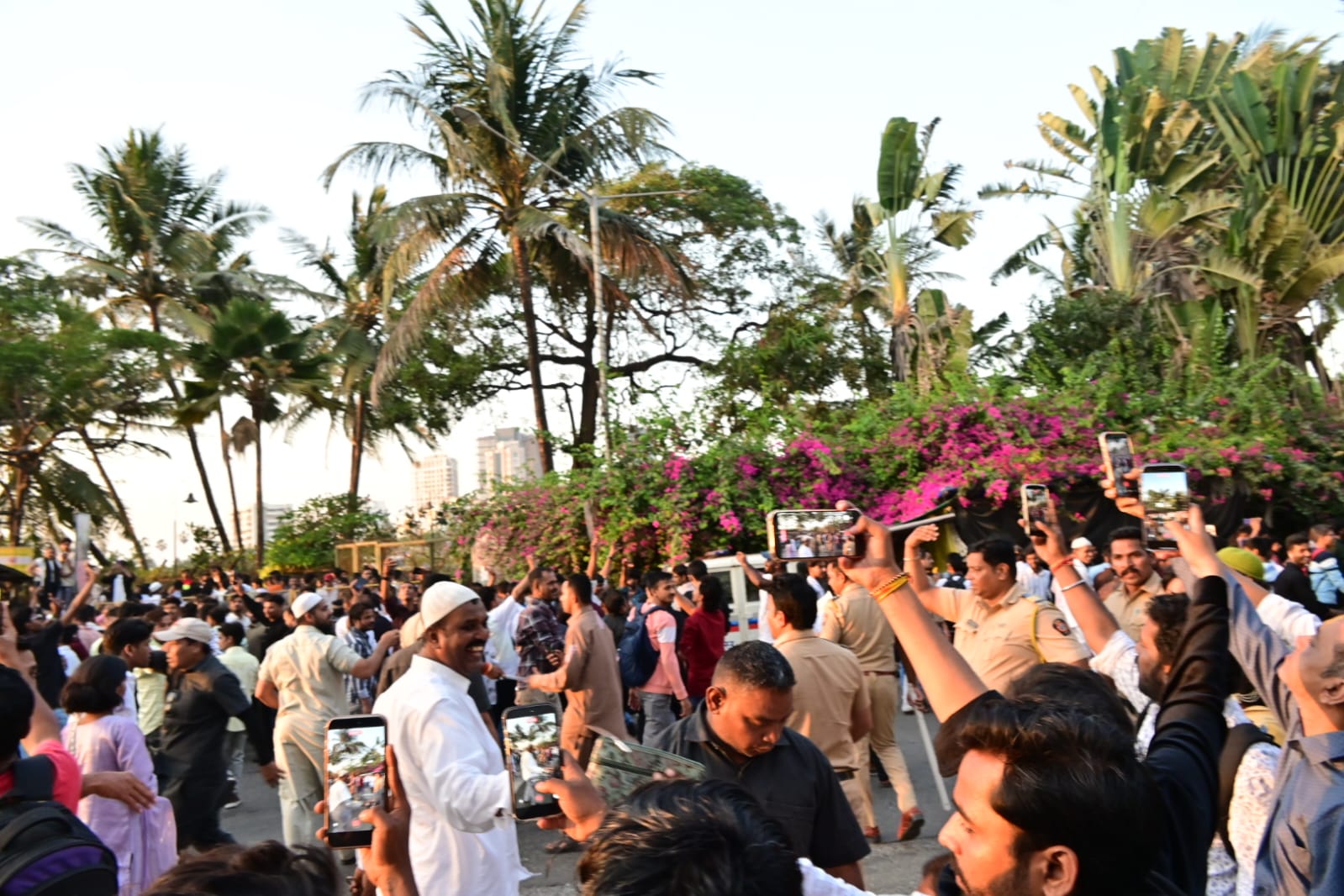 Eid 2026: सलमान खान ने फैंस को दी ईदी