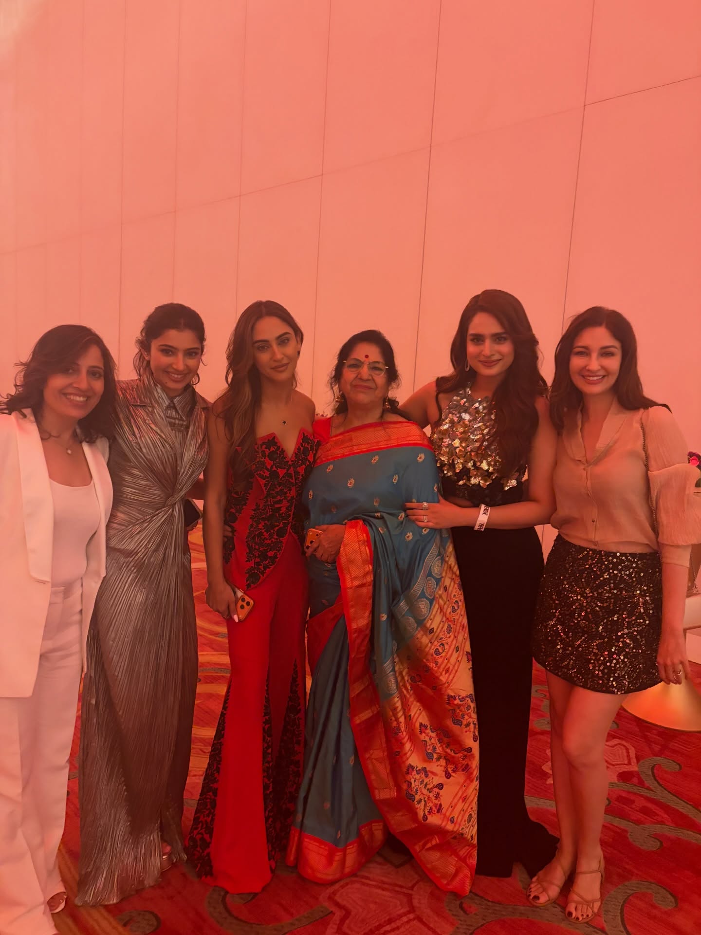 Saumya Tandon and sara arjun 