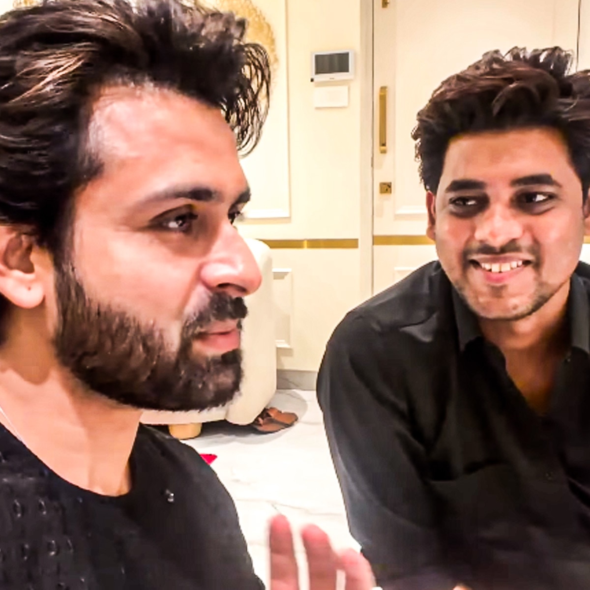 दीपिका-शोएब के घर धुरंधर 2 सिंगर