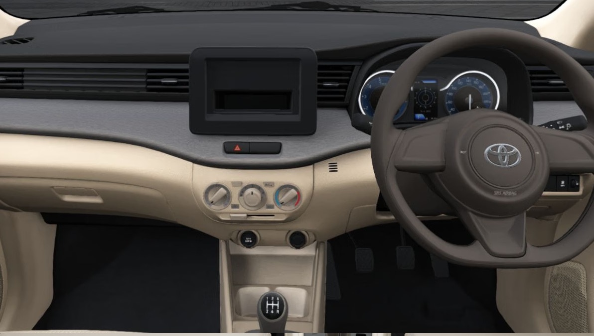 Toyota Rumion interior 