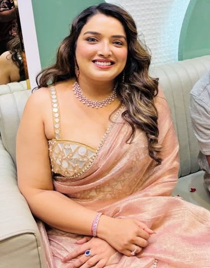 Amrapali Dubey Look: 