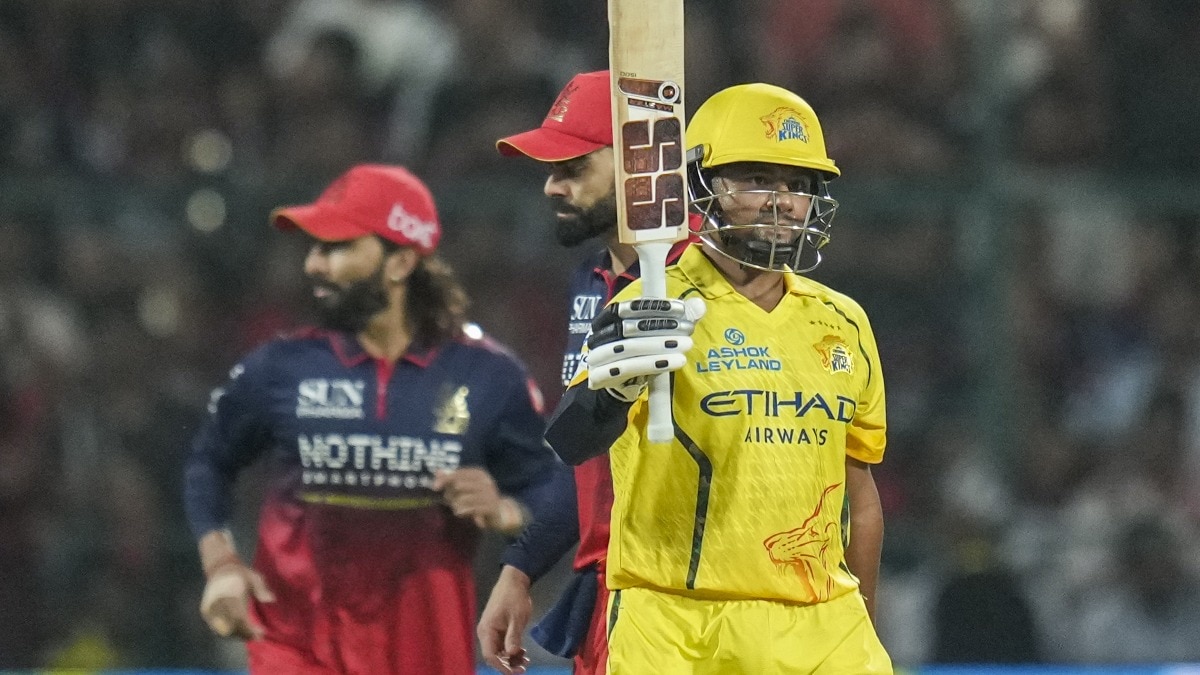 28.4 करोड़ का पैकेज फेल, 75 लाख के सरफराज धूम मचा रहे!