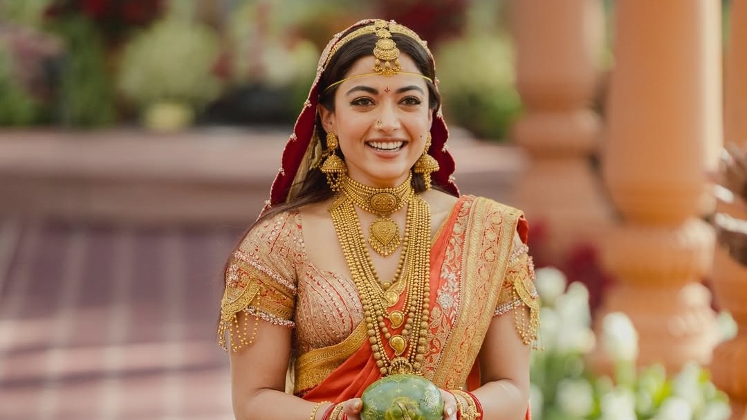 शादी पर रश्मिका भूलीं ट्रेडिशनल ब्राइडल लुक, 90 मिनट में हुई थीं तैयार