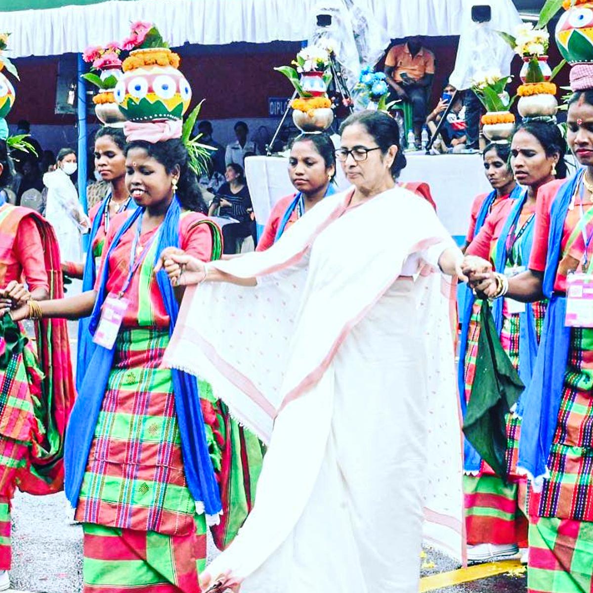 ममता बनर्जी/ Insta